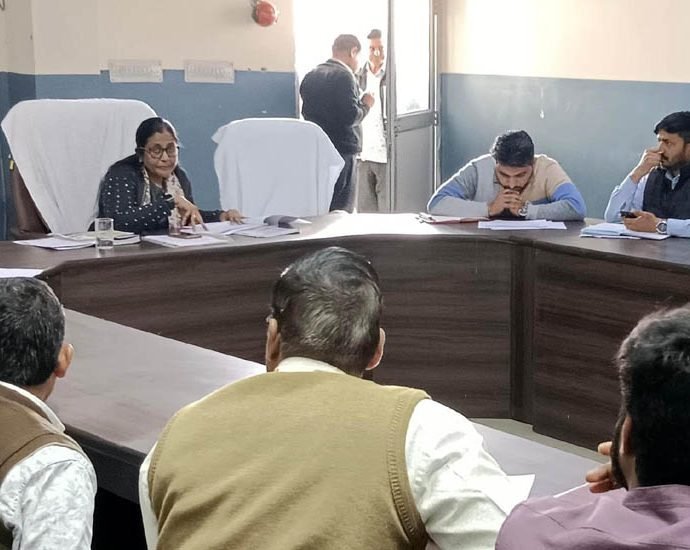 KOTPUTLI-BEHROR: राइजिंग राजस्थान: एमओयू के क्रियान्वयन पर जोर KOTPUTLI-BEHROR: राइजिंग राजस्थान: एमओयू के क्रियान्वयन पर जोर