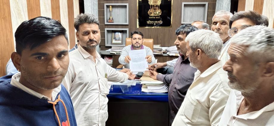 KOTPUTLI-BEHROR: खातेदारी भूमि से अवैध रास्ता निकालने का आरोप KOTPUTLI-BEHROR: खातेदारी भूमि से अवैध रास्ता निकालने का आरोप