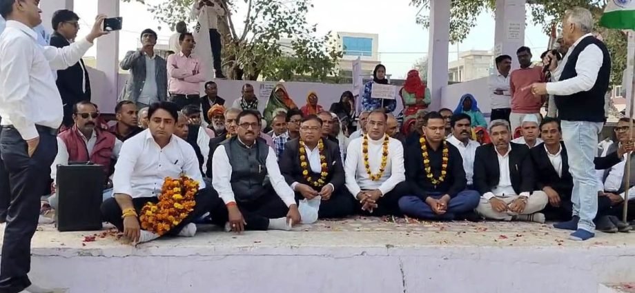 KOTPUTLI-BEHROR: डीजे कोर्ट की मांग: समर्थन में आगे आए संगठन KOTPUTLI-BEHROR: डीजे कोर्ट की मांग: समर्थन में आगे आए संगठन