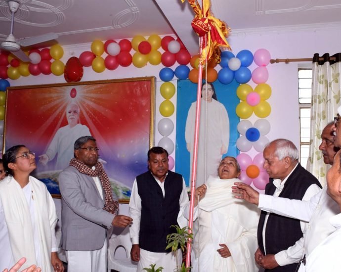 KOTPUTLI-BEHROR: ब्रह्मकुमारियों ने धूमधाम से मनाया महाशिवरात्रि पर्व KOTPUTLI-BEHROR: ब्रह्मकुमारियों ने धूमधाम से मनाया महाशिवरात्रि पर्व