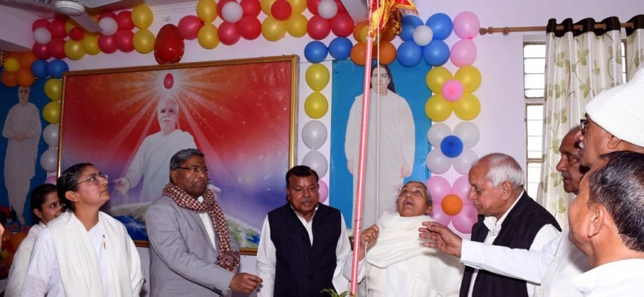 KOTPUTLI-BEHROR: ब्रह्मकुमारियों ने धूमधाम से मनाया महाशिवरात्रि पर्व KOTPUTLI-BEHROR: ब्रह्मकुमारियों ने धूमधाम से मनाया महाशिवरात्रि पर्व