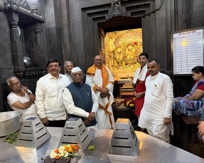 JAIPUR: राष्ट्र की सम्पन्नता और खुशहाली की कामना की JAIPUR: राष्ट्र की सम्पन्नता और खुशहाली की कामना की