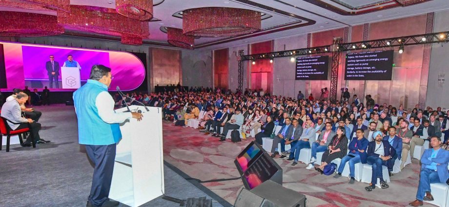 JAIPUR: नया राजस्थान, बदलता राजस्थान, राइजिंग राजस्थान का सपना होगा साकार JAIPUR: नया राजस्थान, बदलता राजस्थान, राइजिंग राजस्थान का सपना होगा साकार