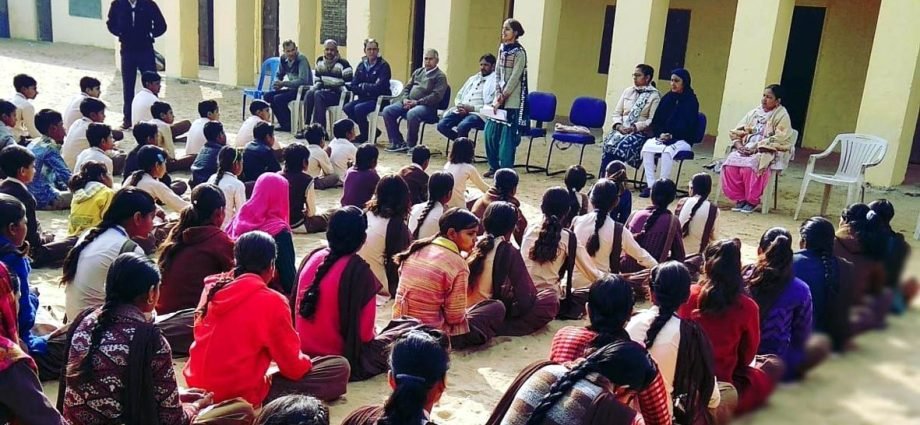 KOTPUTLI-BEHROR: विद्यार्थियों को दी विधिक जानकारी KOTPUTLI-BEHROR: विद्यार्थियों को दी विधिक जानकारी