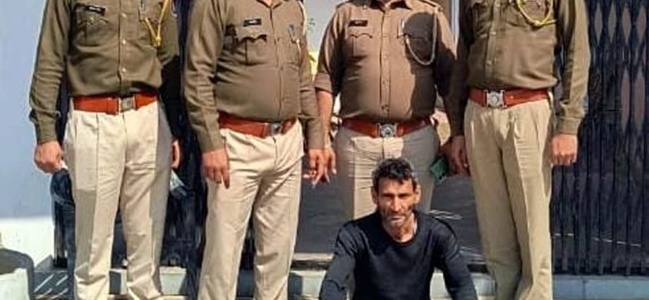 KOTPUTLI-BEHROR: अवैध शराब समेत एक आरोपी गिरफ्तार KOTPUTLI-BEHROR: अवैध शराब समेत एक आरोपी गिरफ्तार