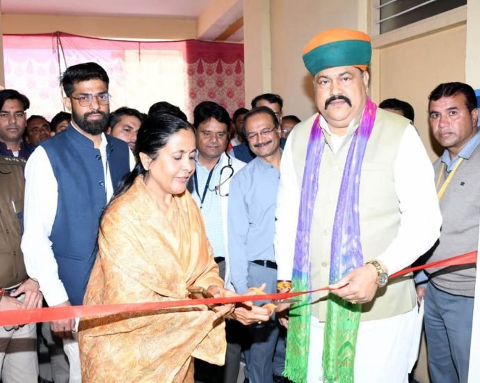 KOTPUTLI-BEHROR: विशाल नि:शुल्क नेत्र शल्य चिकित्सा शिविर का आगाज KOTPUTLI-BEHROR: विशाल नि:शुल्क नेत्र शल्य चिकित्सा शिविर का आगाज