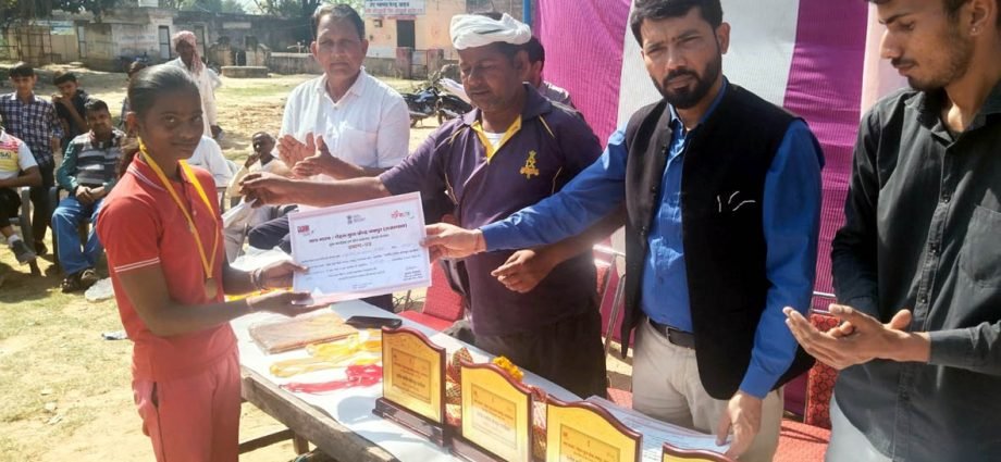 KOTPUTLI-BEHROR: ब्लॉक स्तरीय खेलकूद प्रतियोगिता का आयोजन KOTPUTLI-BEHROR: ब्लॉक स्तरीय खेलकूद प्रतियोगिता का आयोजन