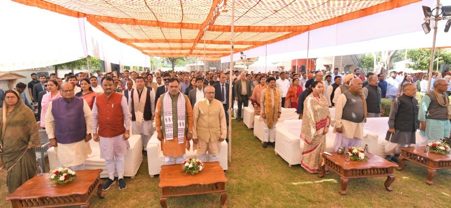 JAIPUR: पंडित दीनदयाल उपाध्याय की 57वीं पुण्यतिथि JAIPUR: पंडित दीनदयाल उपाध्याय की 57वीं पुण्यतिथि