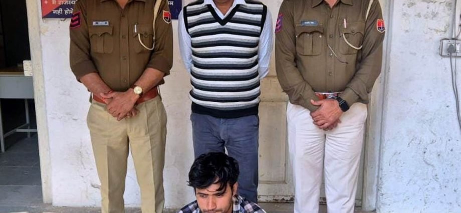 KOTPUTLI-BEHROR: अवैध शराब के विरुद्ध कार्रवाई, एक गिरफ्तार KOTPUTLI-BEHROR: अवैध शराब के विरुद्ध कार्रवाई, एक गिरफ्तार