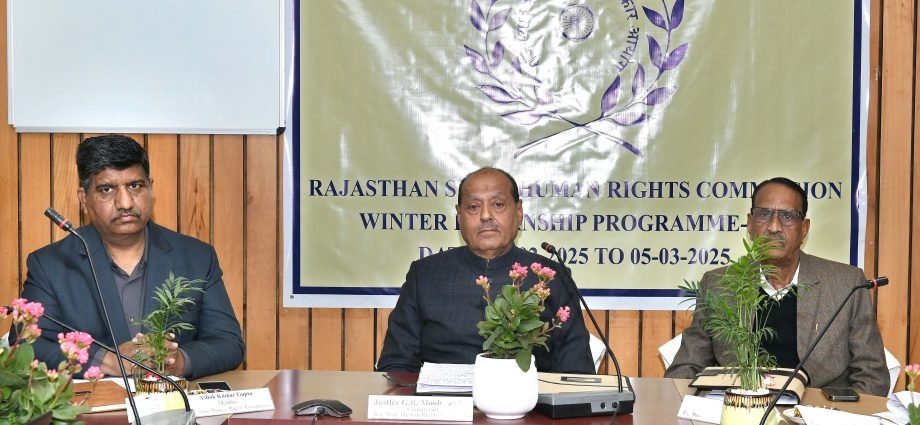 KOTPUTLI-BEHROR: राज्य मानव अधिकार आयोग देगा विधि विद्यार्थियों को 15 दिवसीय प्रशिक्षण KOTPUTLI-BEHROR: राज्य मानव अधिकार आयोग देगा विधि विद्यार्थियों को 15 दिवसीय प्रशिक्षण