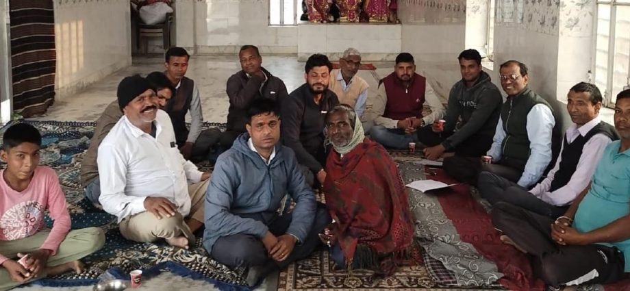 KOTPUTLI-BEHROR: श्री श्याम बालक मंडल की बैठक आयोजित KOTPUTLI-BEHROR: श्री श्याम बालक मंडल की बैठक आयोजित