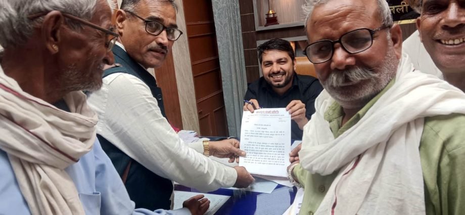 KOTPUTLI-BEHROR: आंदोलन को संयुक्त किसान मोर्चा देगा समर्थन KOTPUTLI-BEHROR: आंदोलन को संयुक्त किसान मोर्चा देगा समर्थन