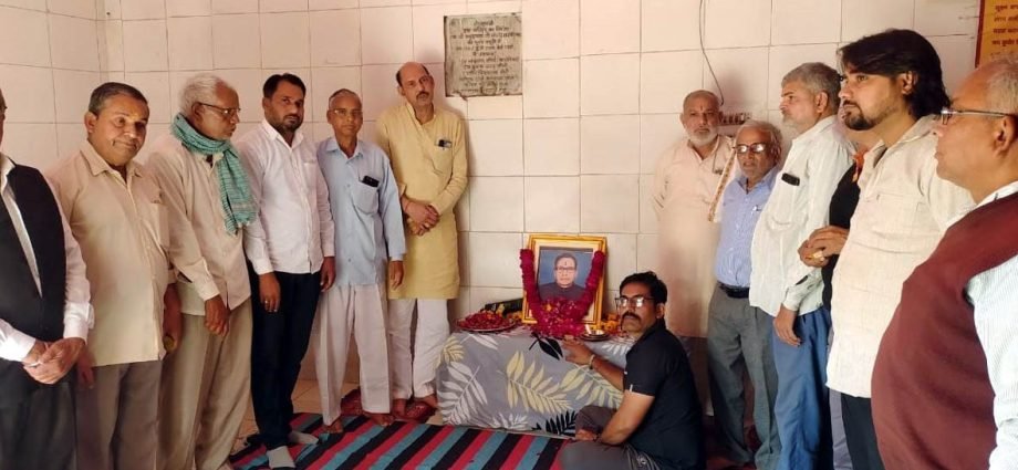 KOTPUTLI-BEHROR: संघर्ष में शास्त्री के योगदान को किया याद KOTPUTLI-BEHROR: संघर्ष में शास्त्री के योगदान को किया याद