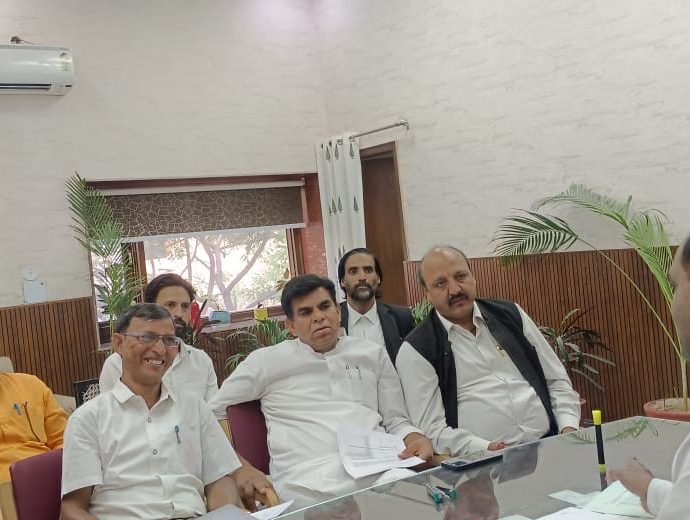 JAIPUR: मतदान केन्द्रों पर बूथ स्तरीय अभिकर्ता की जल्द हो नियुक्ति JAIPUR: मतदान केन्द्रों पर बूथ स्तरीय अभिकर्ता की जल्द हो नियुक्ति