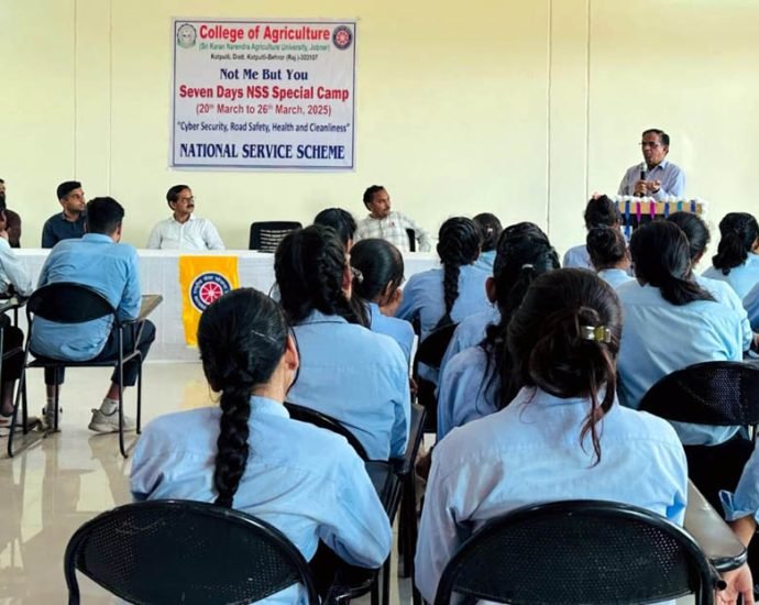 KOTPUTLI-BEHROR: नुक्कड़ नाटक के जरिए जल संरक्षण का दिया संदेश