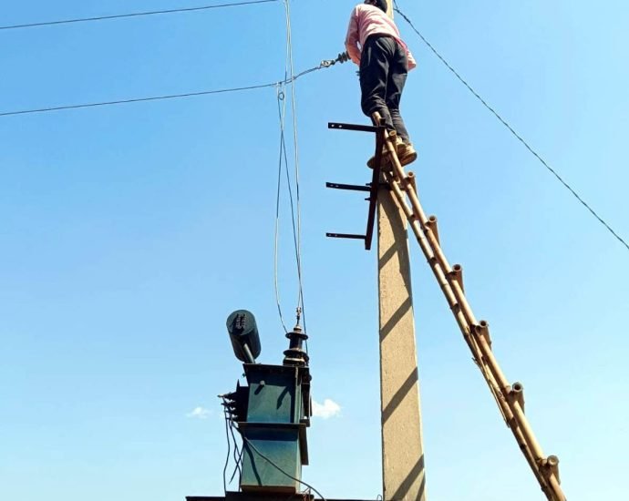 KOTPUTLI-BEHROR: सरकारी दफ्तरों पर 10.40 करोड़ का बिजली बिल बकाया KOTPUTLI-BEHROR: सरकारी दफ्तरों पर 10.40 करोड़ का बिजली बिल बकाया