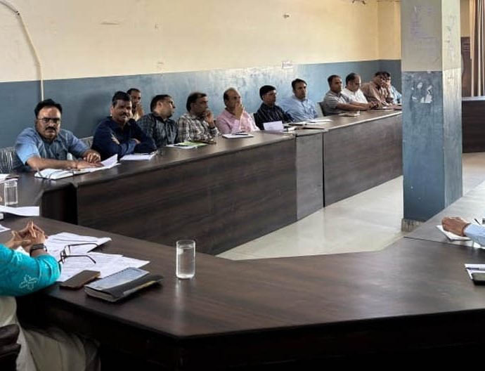 KOTPUTLI-BEHROR: समयबद्ध विकास और निर्बाध जल आपूर्ति पर जोर KOTPUTLI-BEHROR: समयबद्ध विकास और निर्बाध जल आपूर्ति पर जोर