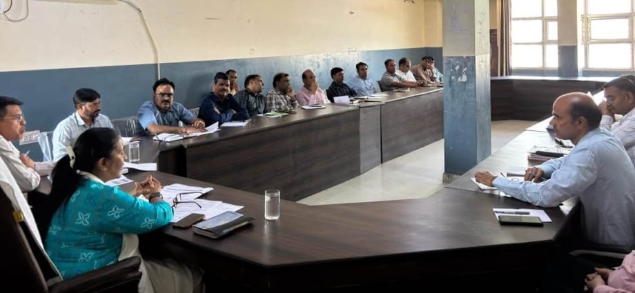 KOTPUTLI-BEHROR: समयबद्ध विकास और निर्बाध जल आपूर्ति पर जोर KOTPUTLI-BEHROR: समयबद्ध विकास और निर्बाध जल आपूर्ति पर जोर