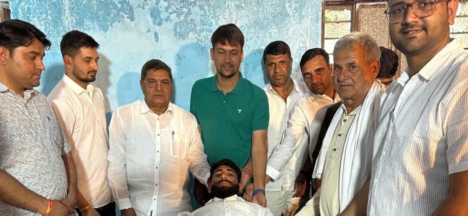 KOTPUTLI-BEHROR: शहीद दिवस पर भैंसलाना में विशाल रक्तदान शिविर KOTPUTLI-BEHROR: शहीद दिवस पर भैंसलाना में विशाल रक्तदान शिविर