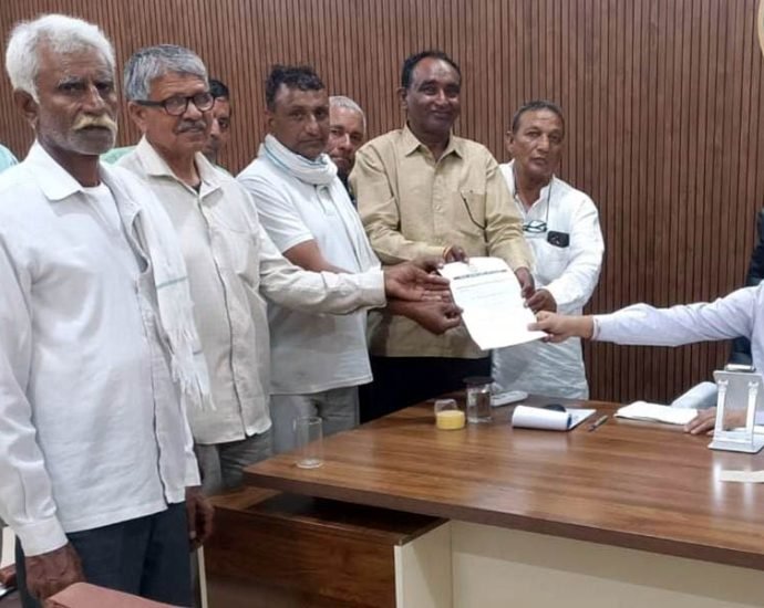 KOTPUTLI-BEHROR: भुगतान नहीं मिली तो नहीं करेंगे फसलों की खरीद KOTPUTLI-BEHROR: भुगतान नहीं मिली तो नहीं करेंगे फसलों की खरीद