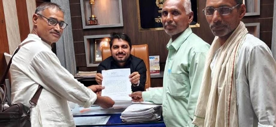 KOTPUTLI-BEHROR: शुक्लावास में अवैध भू-रुपांतरण का मामला गरमाया KOTPUTLI-BEHROR: शुक्लावास में अवैध भू-रुपांतरण का मामला गरमाया