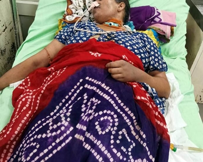 KOTPUTLI-BEHROR: डॉक्टरों की लापरवाही ने छीन ली बबीता की सेहत! KOTPUTLI-BEHROR: डॉक्टरों की लापरवाही ने छीन ली बबीता की सेहत!