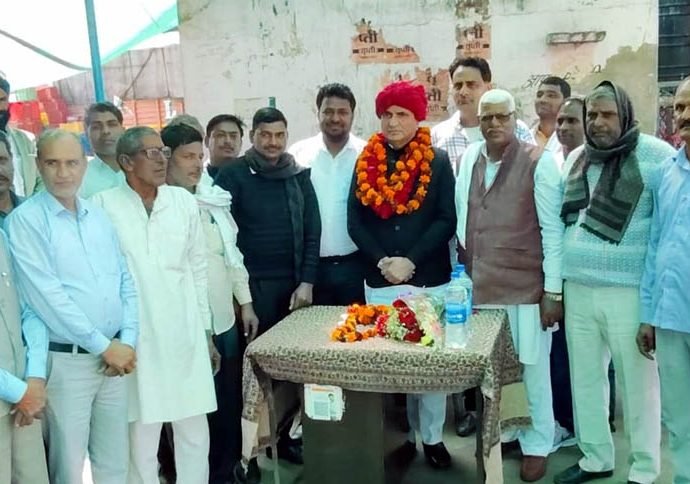 KOTPUTLI-BEHROR: कांग्रेस नेता धर्मेन्द्र राठौड़ का भव्य स्वागत KOTPUTLI-BEHROR: कांग्रेस नेता धर्मेन्द्र राठौड़ का भव्य स्वागत