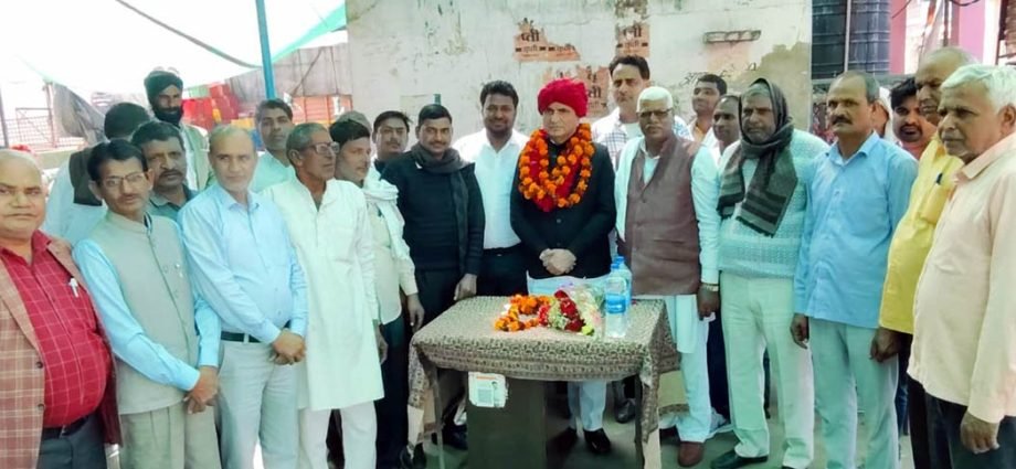 KOTPUTLI-BEHROR: कांग्रेस नेता धर्मेन्द्र राठौड़ का भव्य स्वागत KOTPUTLI-BEHROR: कांग्रेस नेता धर्मेन्द्र राठौड़ का भव्य स्वागत