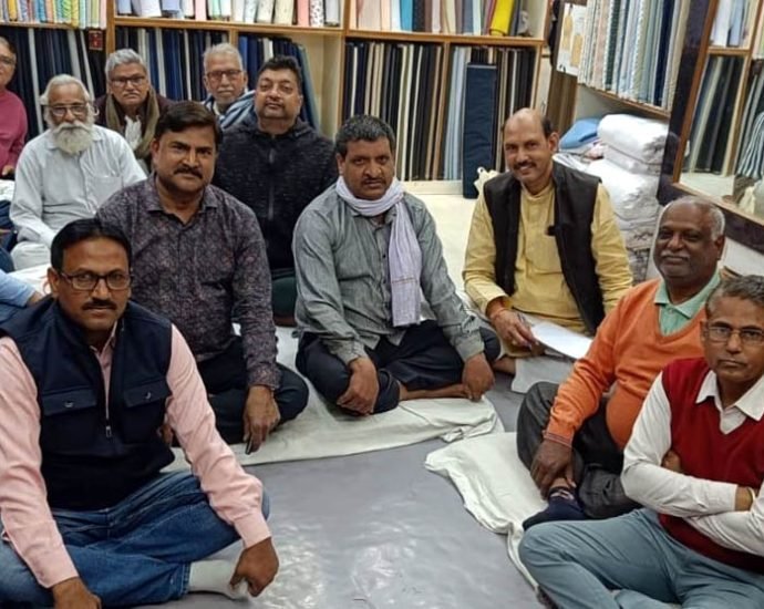 KOTPUTLI-BEHROR: वकीलों के समर्थन में 5 को बंद रहेगा कोटपूतली KOTPUTLI-BEHROR: वकीलों के समर्थन में 5 को बंद रहेगा कोटपूतली