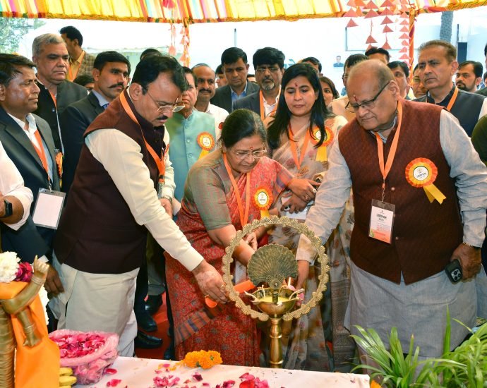 JAIPUR: राज्य स्तरीय आरोग्य मेला-2025 का भव्य शुभारंभ JAIPUR: राज्य स्तरीय आरोग्य मेला-2025 का भव्य शुभारंभ