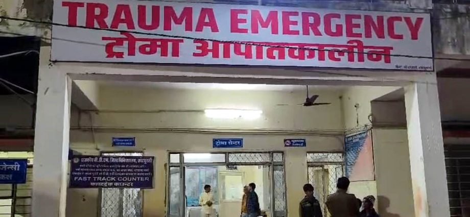 KOTPUTLI-BEHROR: मजाक करते-करते अचानक अचेत हुआ बालक KOTPUTLI-BEHROR: मजाक करते-करते अचानक अचेत हुआ बालक