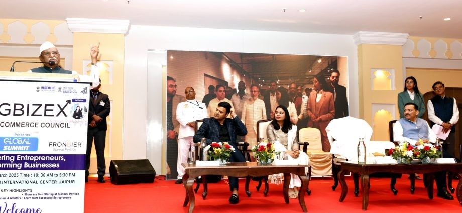 JAIPUR: “ग्लोबल बिज़ समिट, और स्टार्टअप पेवेलियन अवार्ड समारोह” आयोजित JAIPUR: “ग्लोबल बिज़ समिट, और स्टार्टअप पेवेलियन अवार्ड समारोह” आयोजित