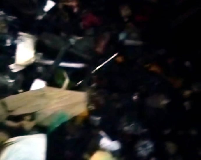 KOTPUTLI-BEHROR: देर रात दुकान में भीषण आग, एक घंटे की मशक्कत के बाद पाया काबू KOTPUTLI-BEHROR: देर रात दुकान में भीषण आग, एक घंटे की मशक्कत के बाद पाया काबू