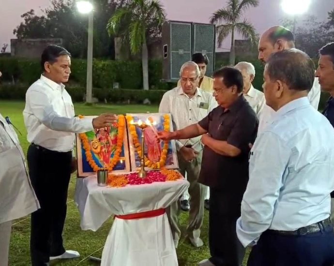 KOTPUTLI-BEHROR: शपथ ग्रहण समारोह, प्रस्तुतियों ने बांधा समां