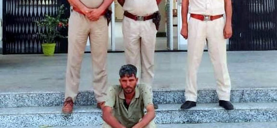 KOTPUTLI-BEHROR: अफीम डोडा चूरा सहित एक आरोपी गिरफ्तार KOTPUTLI-BEHROR: अफीम डोडा चूरा सहित एक आरोपी गिरफ्तार