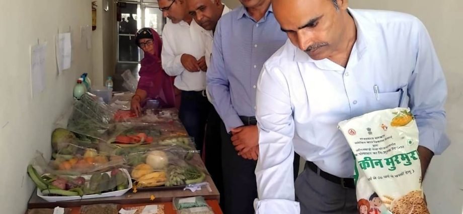 KOTPUTLI-BEHROR: सहजन व श्रीअन्न के संग पोषण की ओर बढ़ा कदम KOTPUTLI-BEHROR: सहजन व श्रीअन्न के संग पोषण की ओर बढ़ा कदम