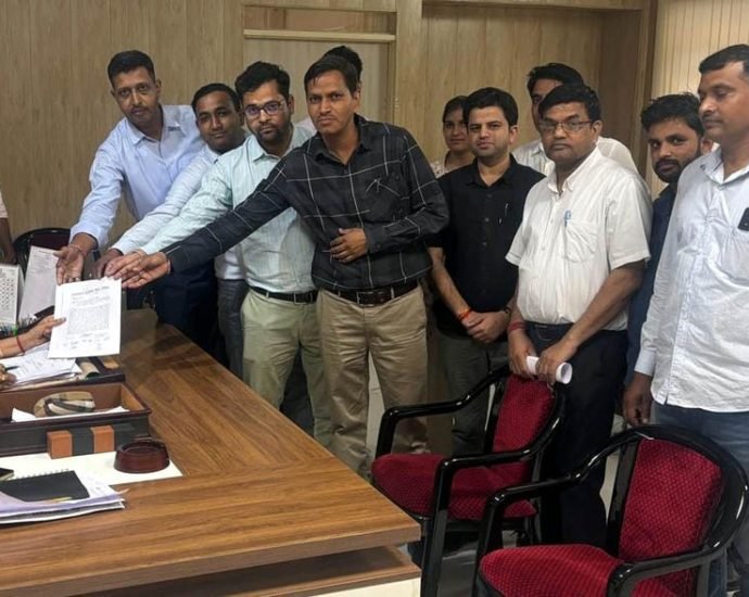 KOTPUTLII-BEHROR: मेले में राजस्व कर्मियों से मारपीट का मामला गरमाया