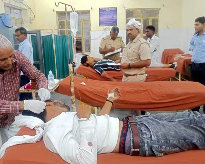 KOTPUTLI-BEHROR: परीक्षा देकर लौट रहे युवक हुए दुर्घटनाग्रस्त KOTPUTLI-BEHROR: परीक्षा देकर लौट रहे युवक हुए दुर्घटनाग्रस्त