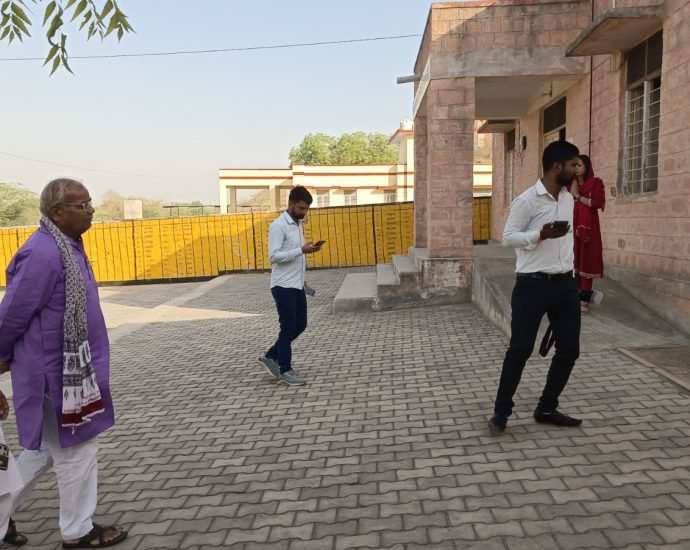 JAIPUR: ग्राम पंचायतों में सफाई व्यवस्था सुधारें JAIPUR: ग्राम पंचायतों में सफाई व्यवस्था सुधारें