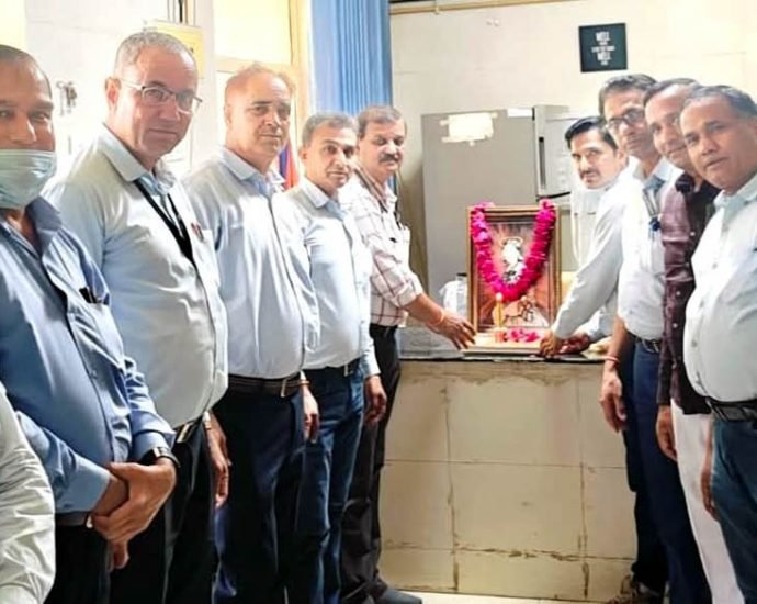 KOTPUTLI-BEHROR: अंतर्राष्ट्रीय नर्सेज दिवस: कार्मिकों के योगदान पर चर्चा KOTPUTLI-BEHROR: अंतर्राष्ट्रीय नर्सेज दिवस: कार्मिकों के योगदान पर चर्चा