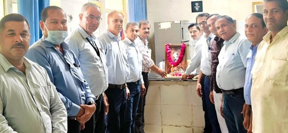 KOTPUTLI-BEHROR: अंतर्राष्ट्रीय नर्सेज दिवस: कार्मिकों के योगदान पर चर्चा KOTPUTLI-BEHROR: अंतर्राष्ट्रीय नर्सेज दिवस: कार्मिकों के योगदान पर चर्चा