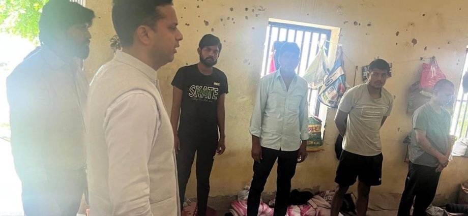 KOTPUTLI-BEHROR: विधिक प्राधिकरण के सचिव ने किया जेल का निरीक्षण KOTPUTLI-BEHROR: विधिक प्राधिकरण के सचिव ने किया जेल का निरीक्षण