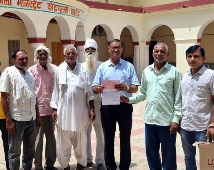 KOTPUTLI-BEHROR: खनन माफिया की दबंगई के खिलाफ  ग्रामीण लामबंद