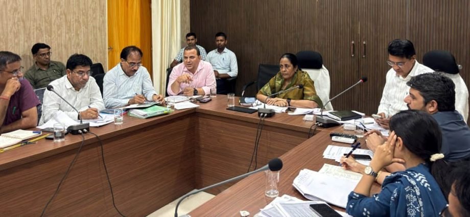 KOTPUTLI-BEHROR: जनसरोकारों पर जिला प्रशासन का फोकस KOTPUTLI-BEHROR: जनसरोकारों पर जिला प्रशासन का फोकस