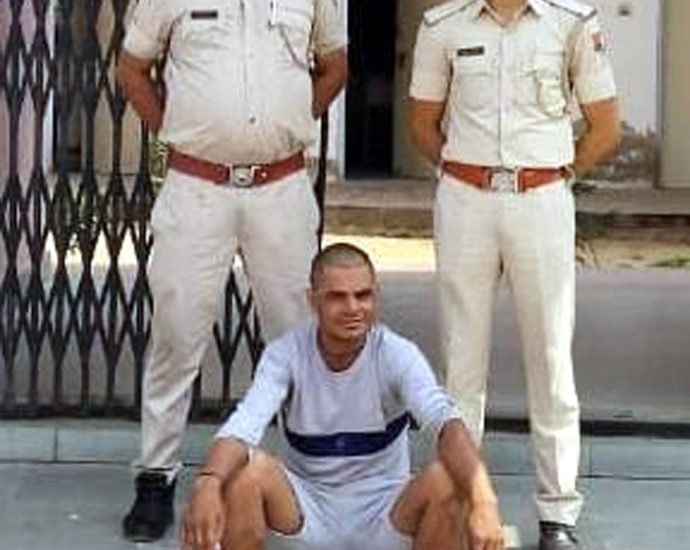 KOTPUTLI-BEHROR: अवैध शराब के मामले में फरार आरोपी गिरफ्तार KOTPUTLI-BEHROR: अवैध शराब के मामले में फरार आरोपी गिरफ्तार