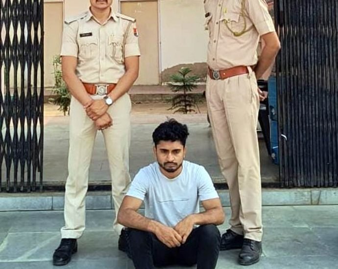 KOTPUTLI-BEHROR: स्कूल से पोषाहार चोरी का दूसरा आरोपी गिरफ्तार KOTPUTLI-BEHROR: स्कूल से पोषाहार चोरी का दूसरा आरोपी गिरफ्तार