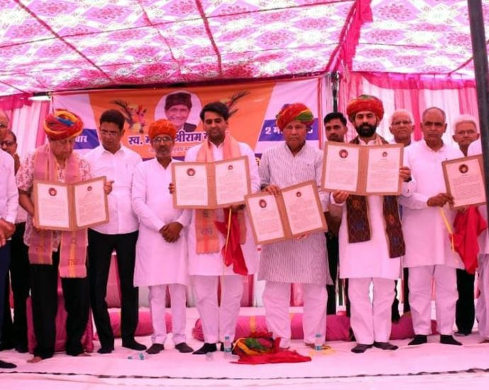KOTPUTLI-BEHROR: नेत्र शिविर में 471 मरीजों को लाभ, ट्रस्ट का शुभारंभ