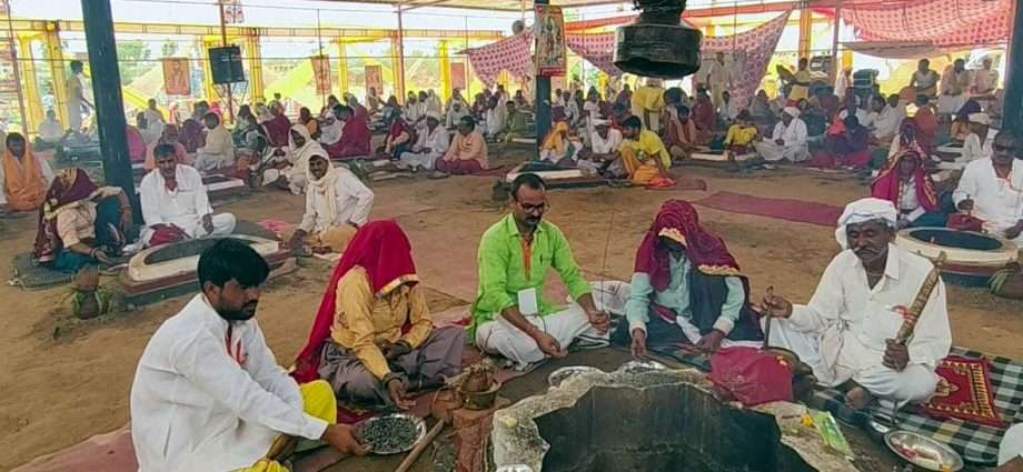 KOTPUTLI-BEHROR: फूटा जोहड़ा धाम में श्रीराम महायज्ञ का आयोजन जारी