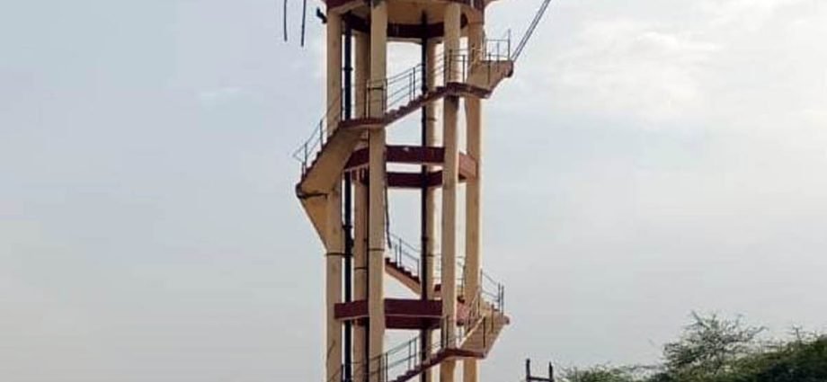 KOTPUTLI-BEHROR: चुरी गांव में पेयजल संकट गहराया, सौंपा ज्ञापन KOTPUTLI-BEHROR: चुरी गांव में पेयजल संकट गहराया, सौंपा ज्ञापन