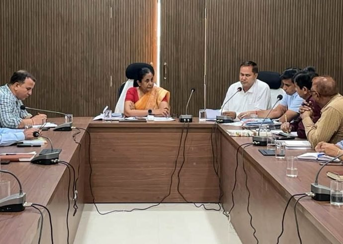 KOTPUTLI-BEHROR: जिले में 15 लाख पौधारोपण का एक्शन प्लान तैयार KOTPUTLI-BEHROR: जिले में 15 लाख पौधारोपण का एक्शन प्लान तैयार